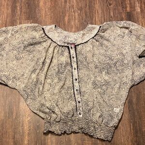 Women’s Blouse